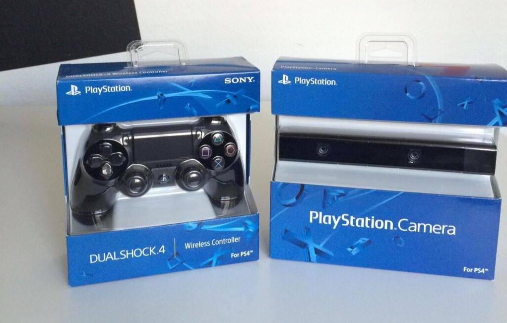 DualShock 4 PS4 Controller and PlayStation Camera Now Available for ...