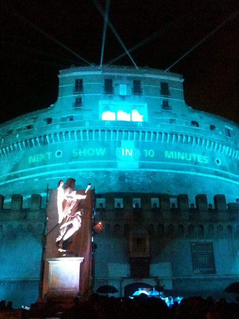 PS4 Launch Lights Up the Pope’s Castle in Rome With Stunning Light Show ...