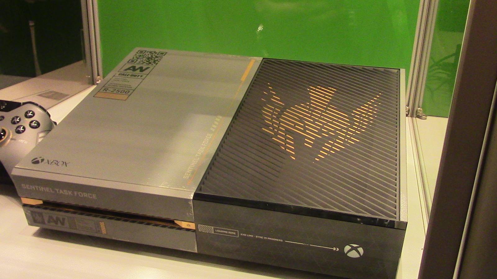 Call of Duty: Advanced Warfare Limited Edition Xbox One: Here are the First  Real Life Pictures, image size:1600x900