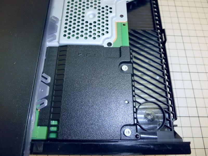 First Teardown of PS4 CUH-1200 New Model Shows More Differences