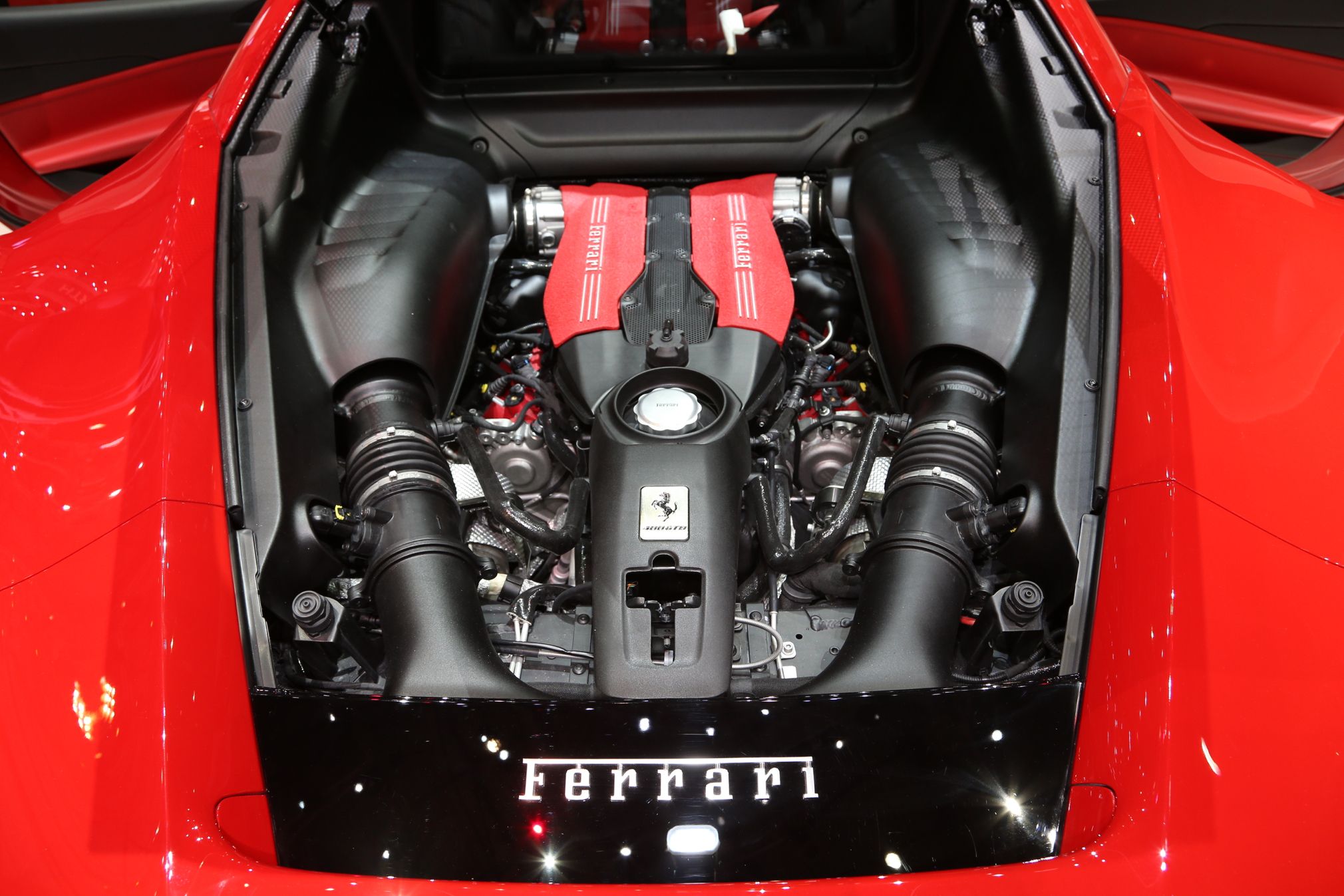 The-New-Ferrari-488-GTB-5
