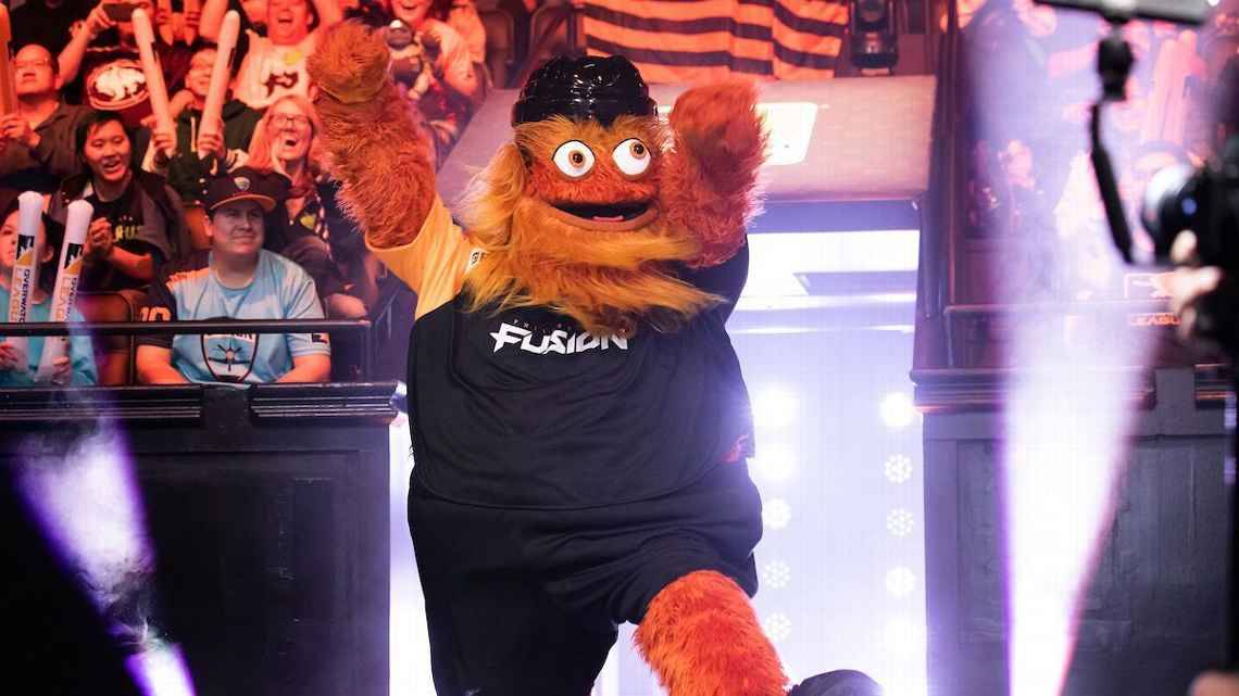 Gritty Made a Surprise Appearance at Overwatch League's Opening Match