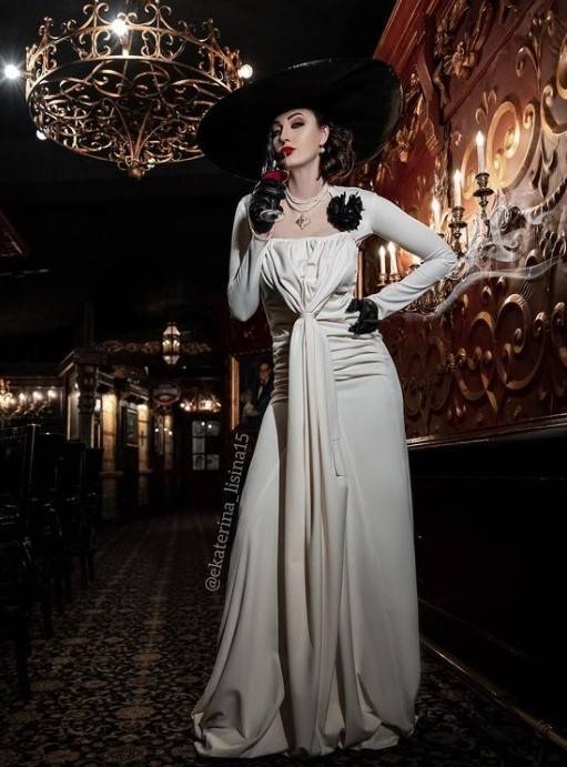 chinese dress ladies Re 8 Village Alcina Dimitrescu Vampire Lady Dimitrescu Dress Cosplay Costume Female / M main image 0