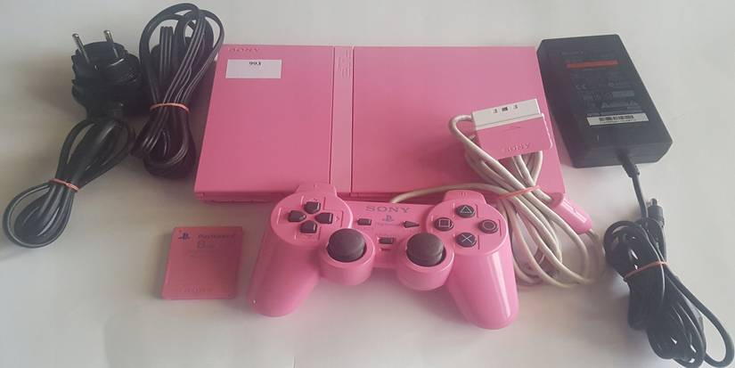 SPELKONSOLL, Playstation 2 Pink edition med tillbehör i låda, nyskick SPELKONSOLL, Playstation 2 Pink edition med tillbehör i låda, nyskick