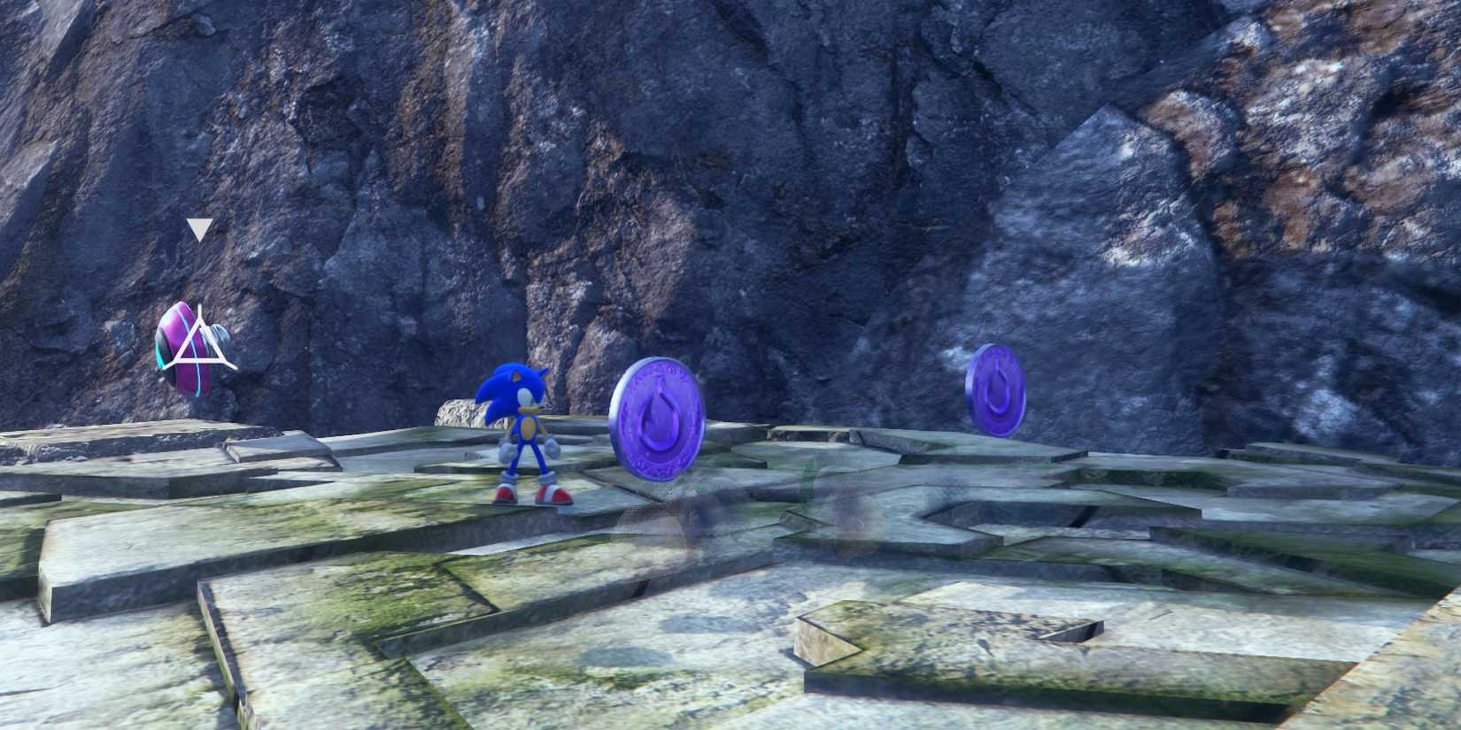 Sonic Frontier Sonic standing next to a purple fishing coin with a homing attack aimed at the bumper