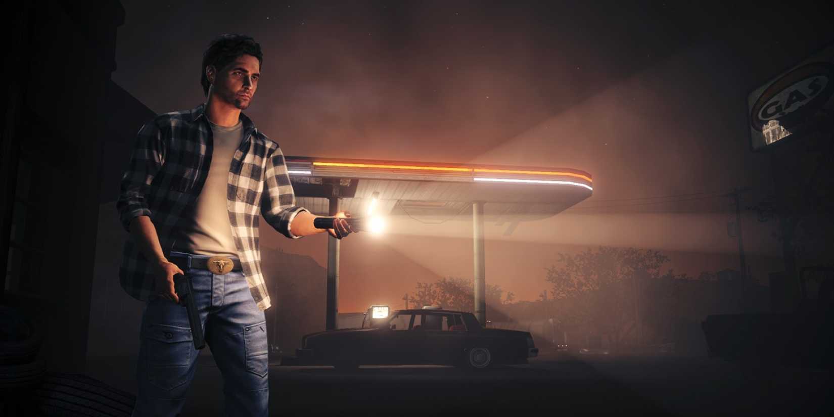 Alan holds a flashlight in Alan Wake's American Nightmare