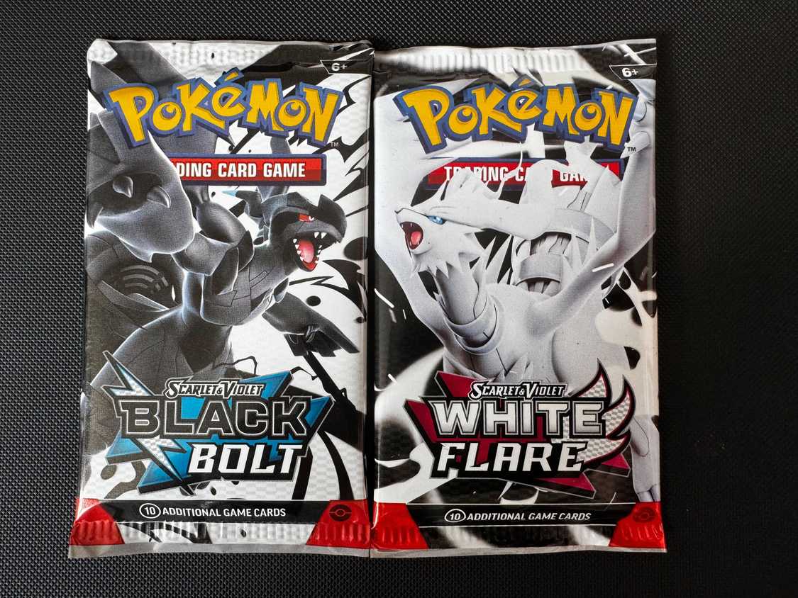 Pokemon TCG Black Bolt And White Flare - Hands-On Preview Pokemon TCG Black Bolt And White Flare - Hands-On Preview