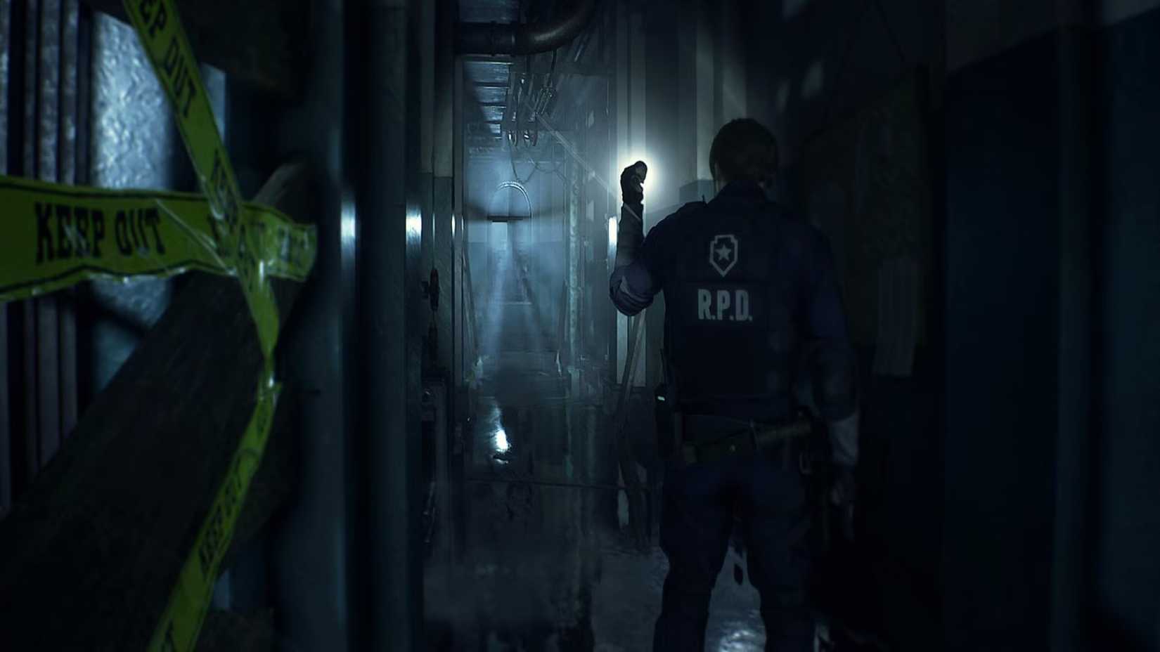 Resident Evil 2 Remake Leon Kennedy Holding A Flashlight