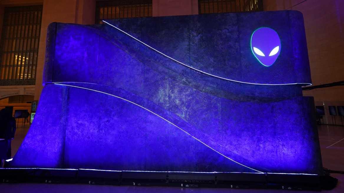 Alienware Opens Portal In New York City For Halloween