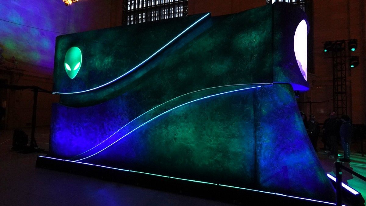 Alienware Opens Portal In New York City For Halloween
