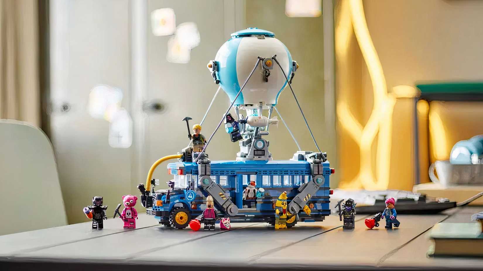 lego fortnite battle bus