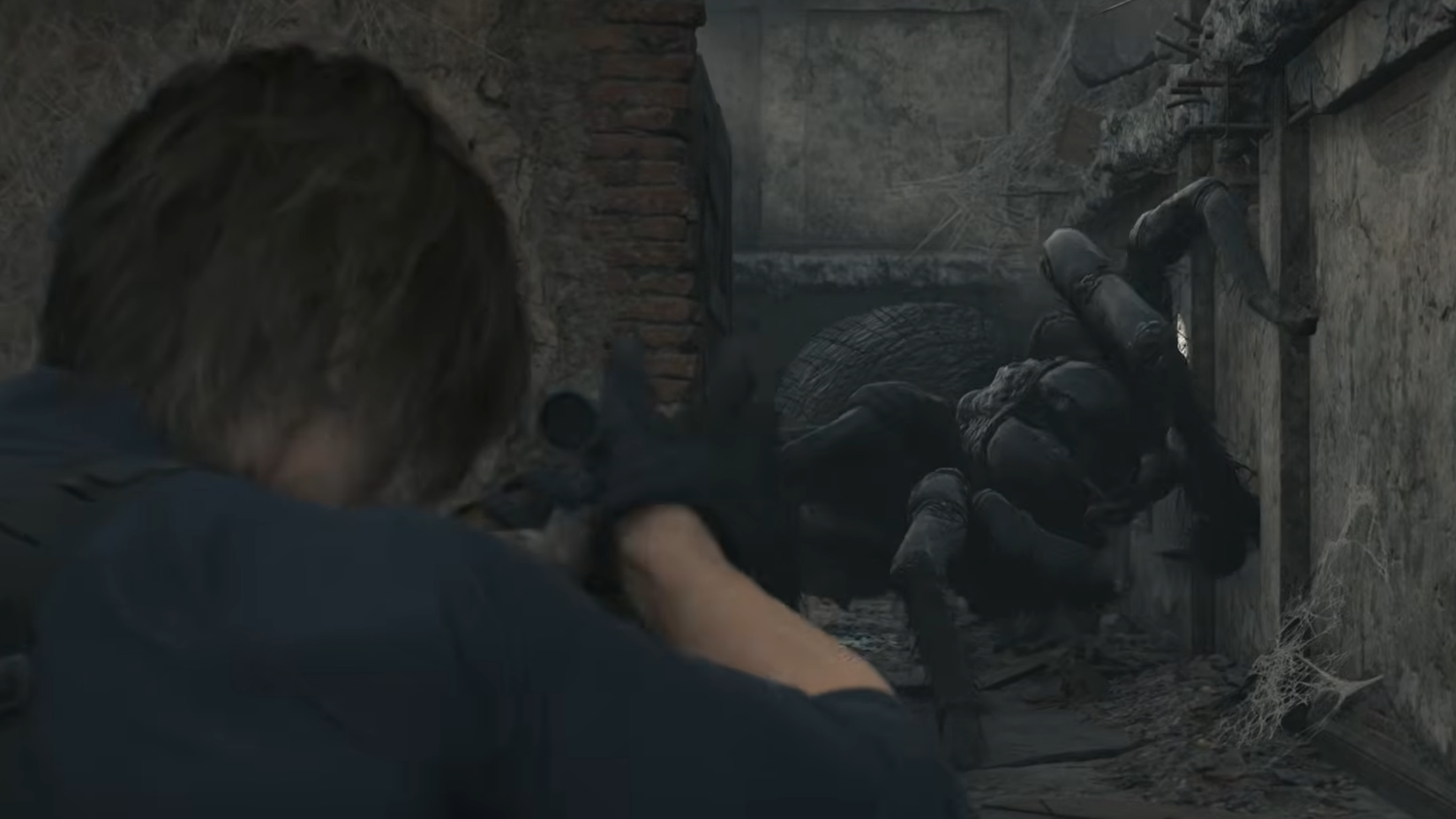 Resident Evil Requiem Titan Weaver