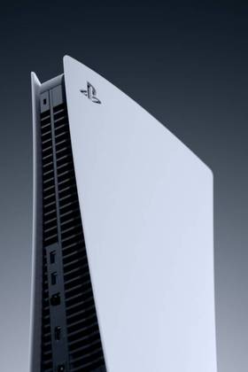 Arte de portada de la página de etiquetas de PlayStation 5-1